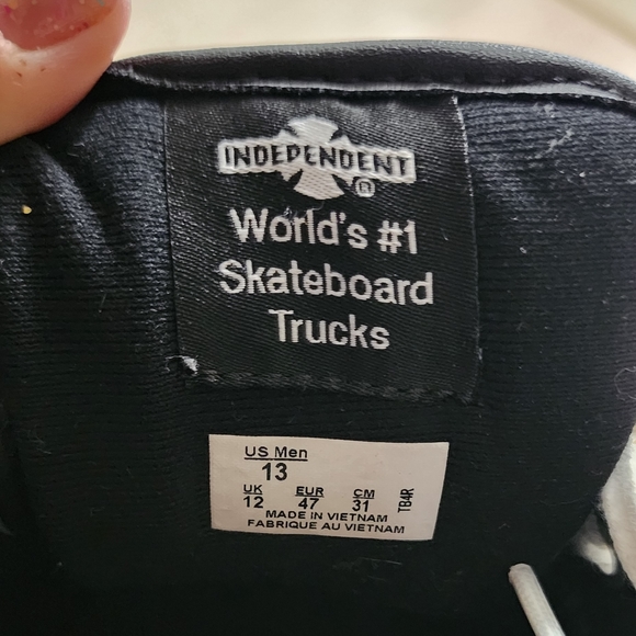 Vans Skateboard Black Shoes Sz 13 - Picture 3 of 3